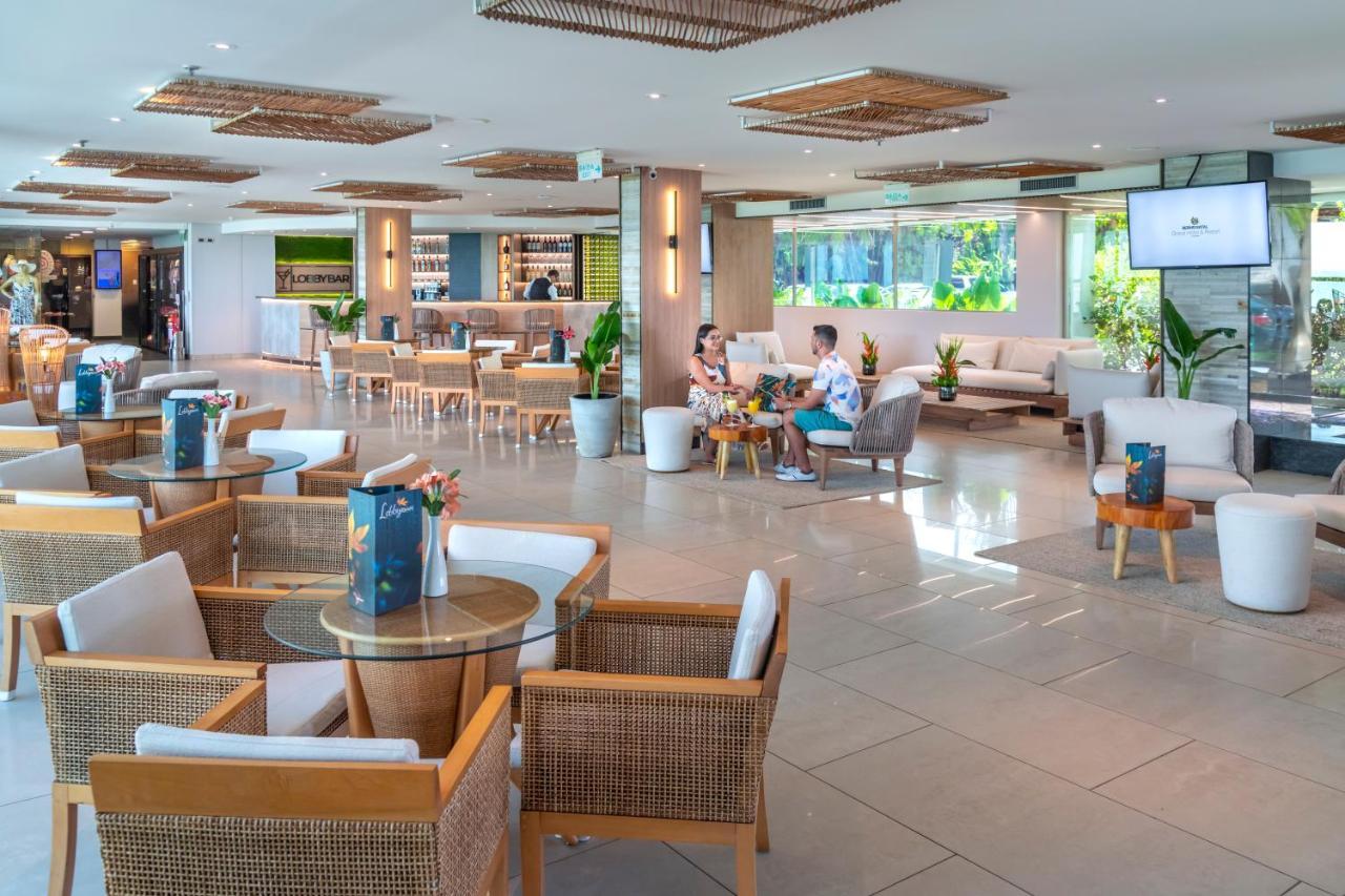 Serhs Natal Grand Hotel & Resort 외부 사진 The lounge at Phuket International Airport